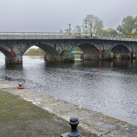 Waterfront Self Catering Houses Carrick on Shannon Exterior foto