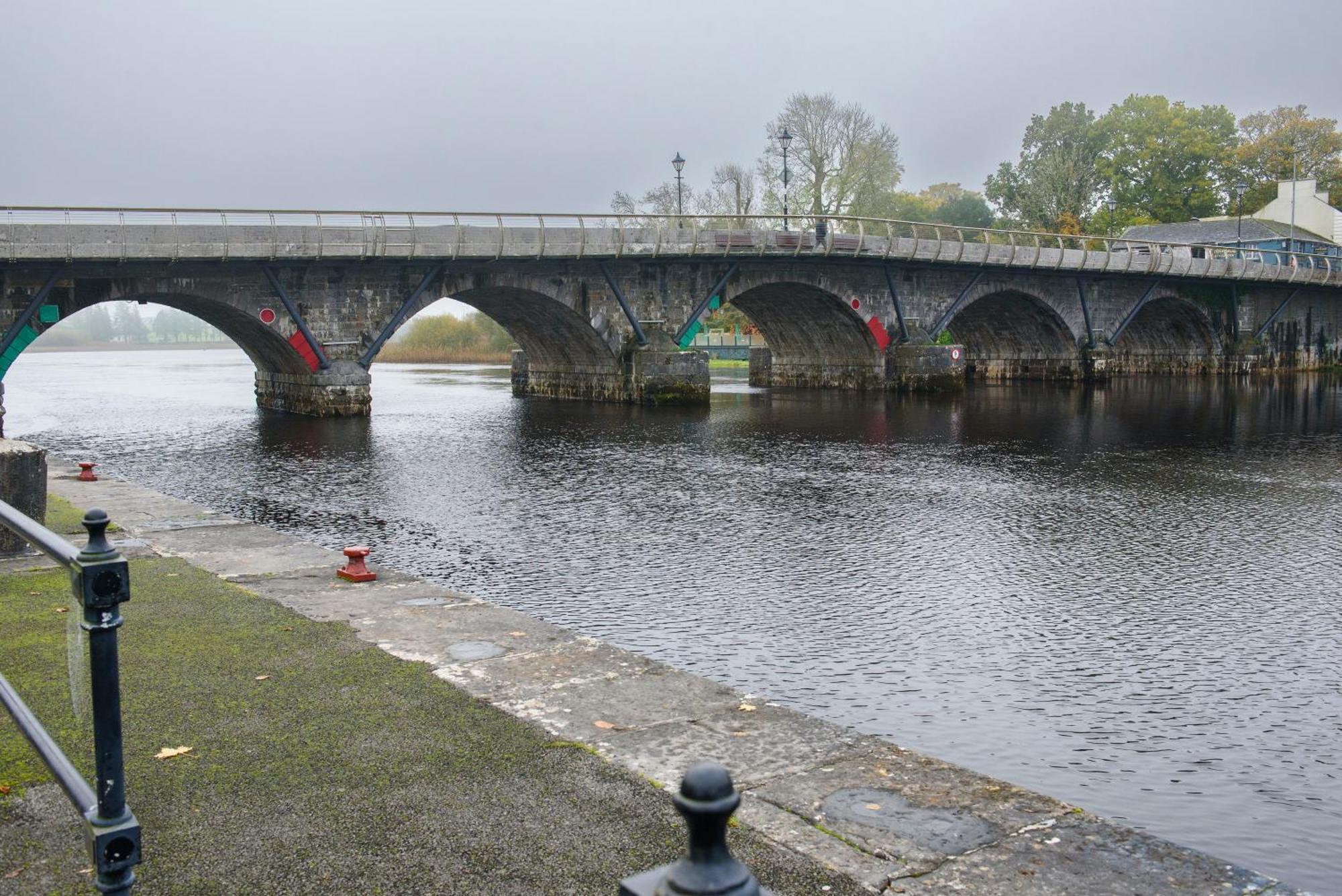 Waterfront Self Catering Houses Carrick on Shannon Exterior foto