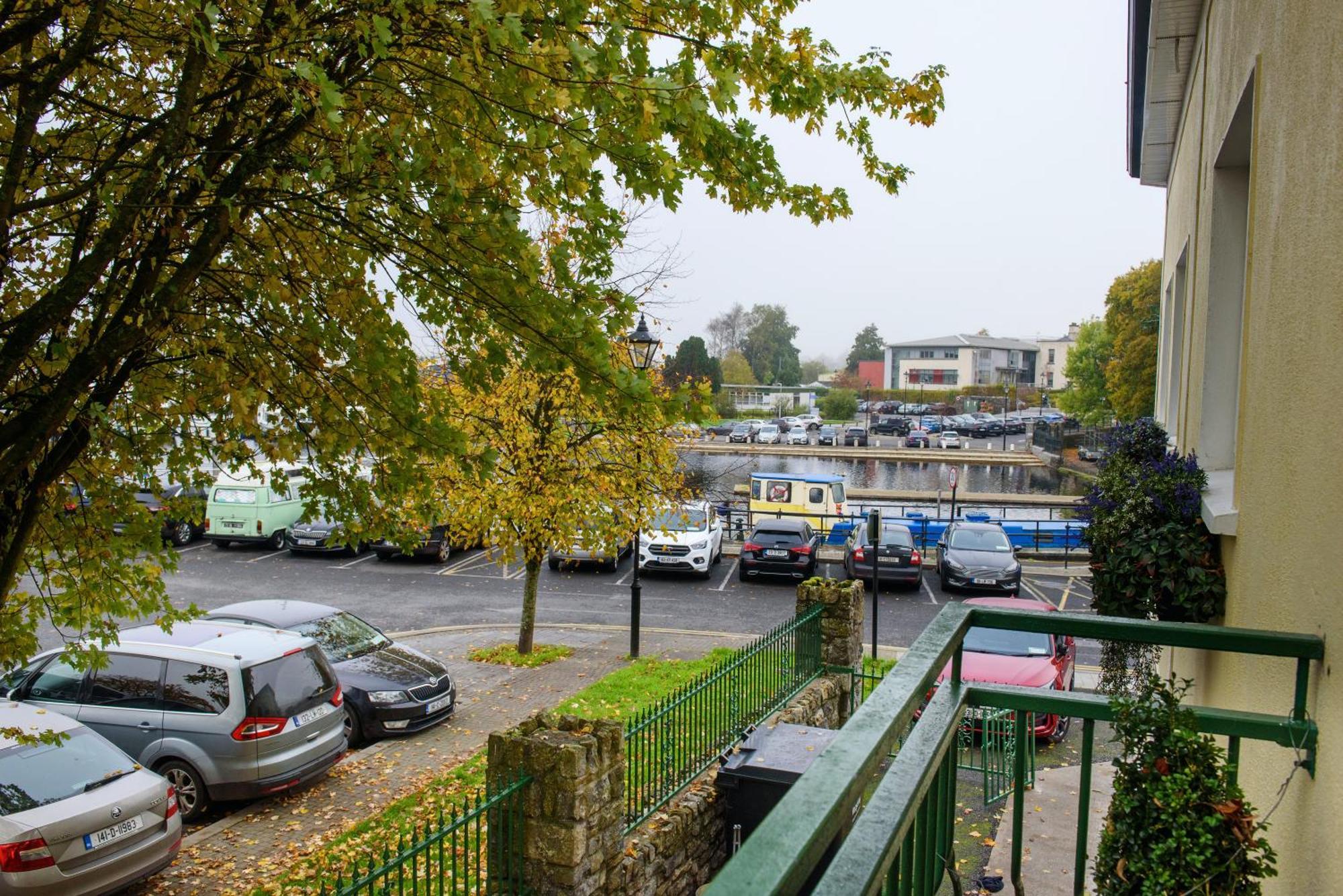 Waterfront Self Catering Houses Carrick on Shannon Exterior foto